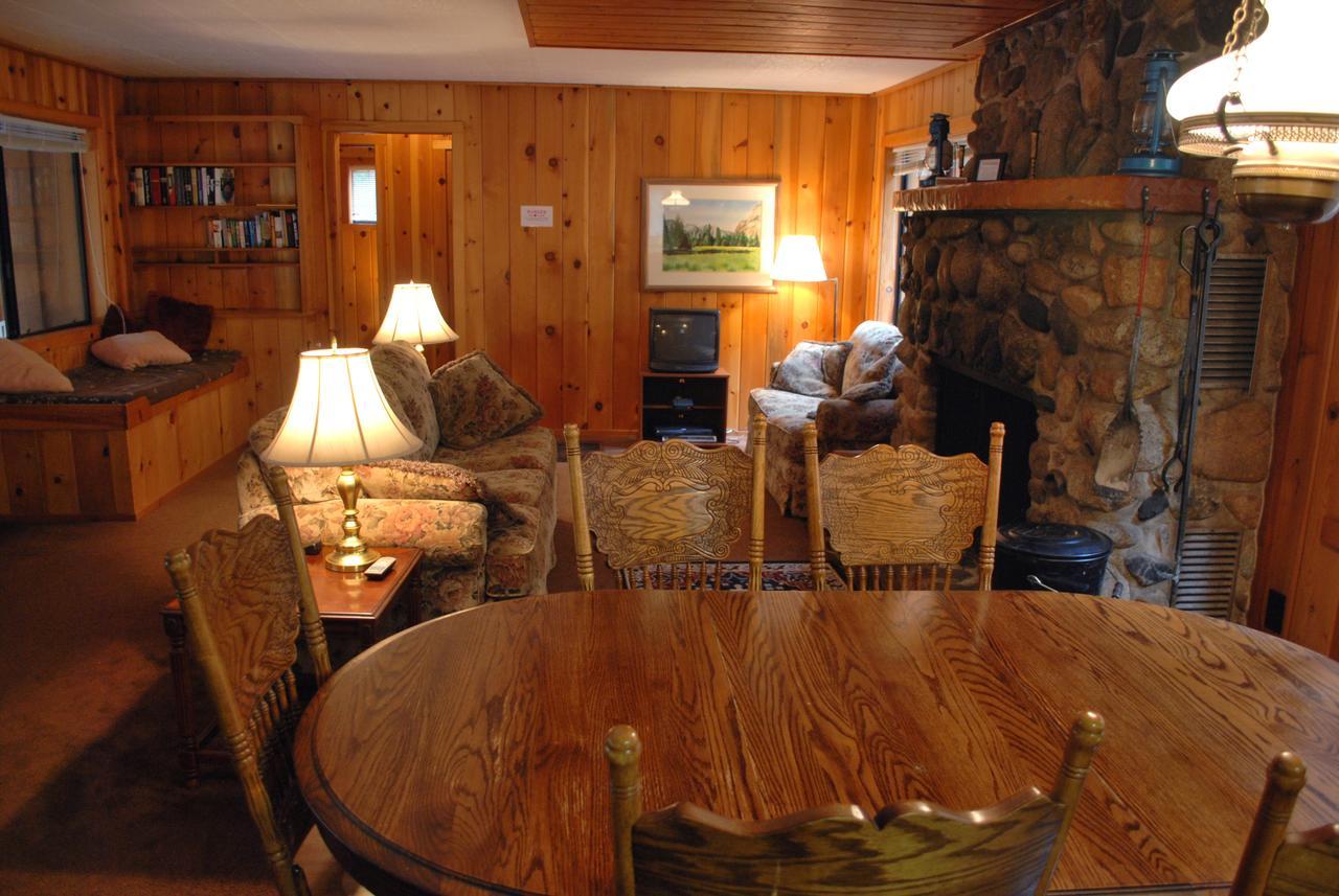 9S Pine Cabin South Wawona Eksteriør billede